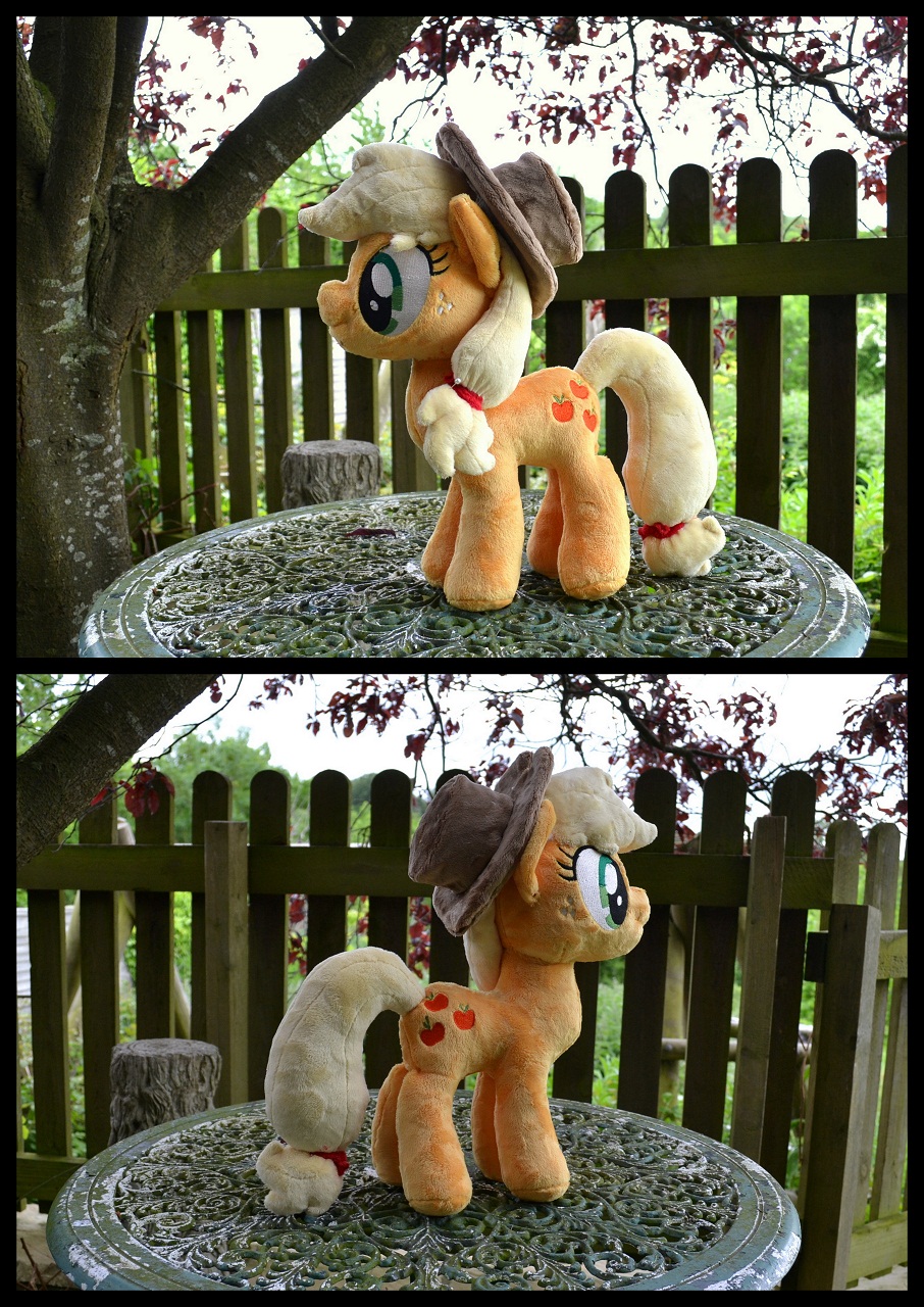 My Apple Jack plushie crafted by the wonderful PulsefireKitten!!!!!! :D