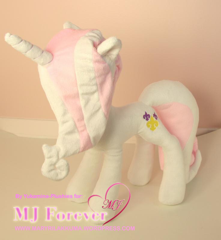 My Fleur De Lis pony plushie by Yukamina-Plushies