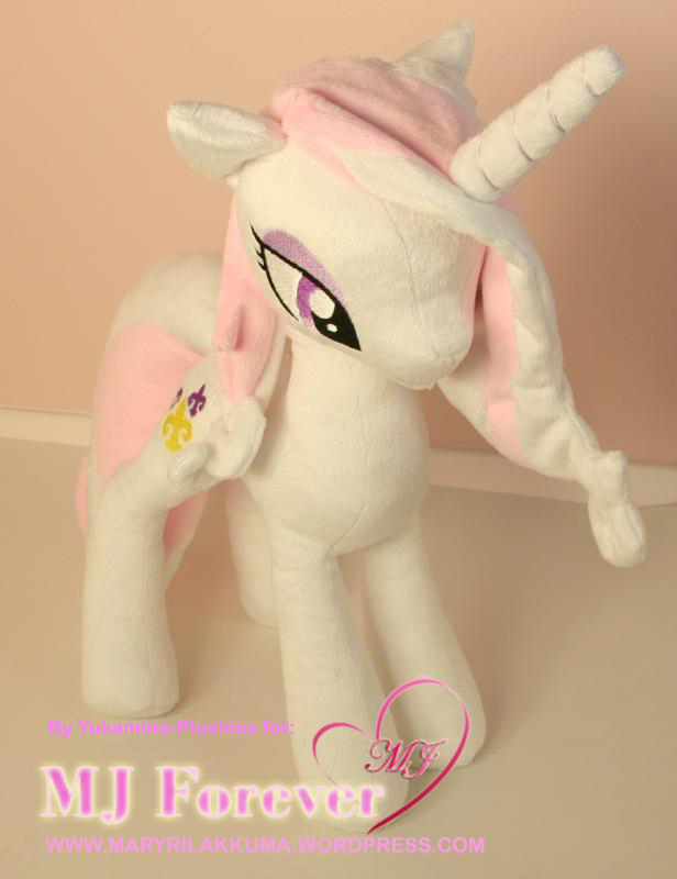 My Fleur De Lis pony plushie by Yukamina-Plushies