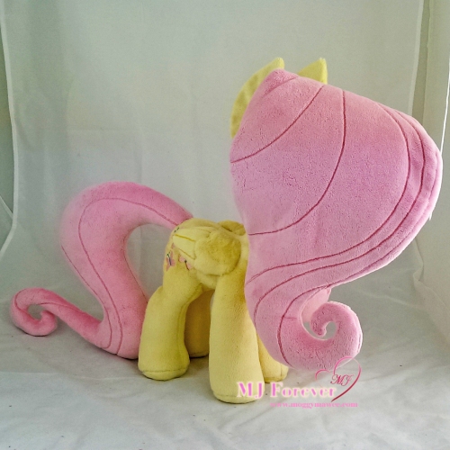 Fluttershy plushie sewn by meee!!!