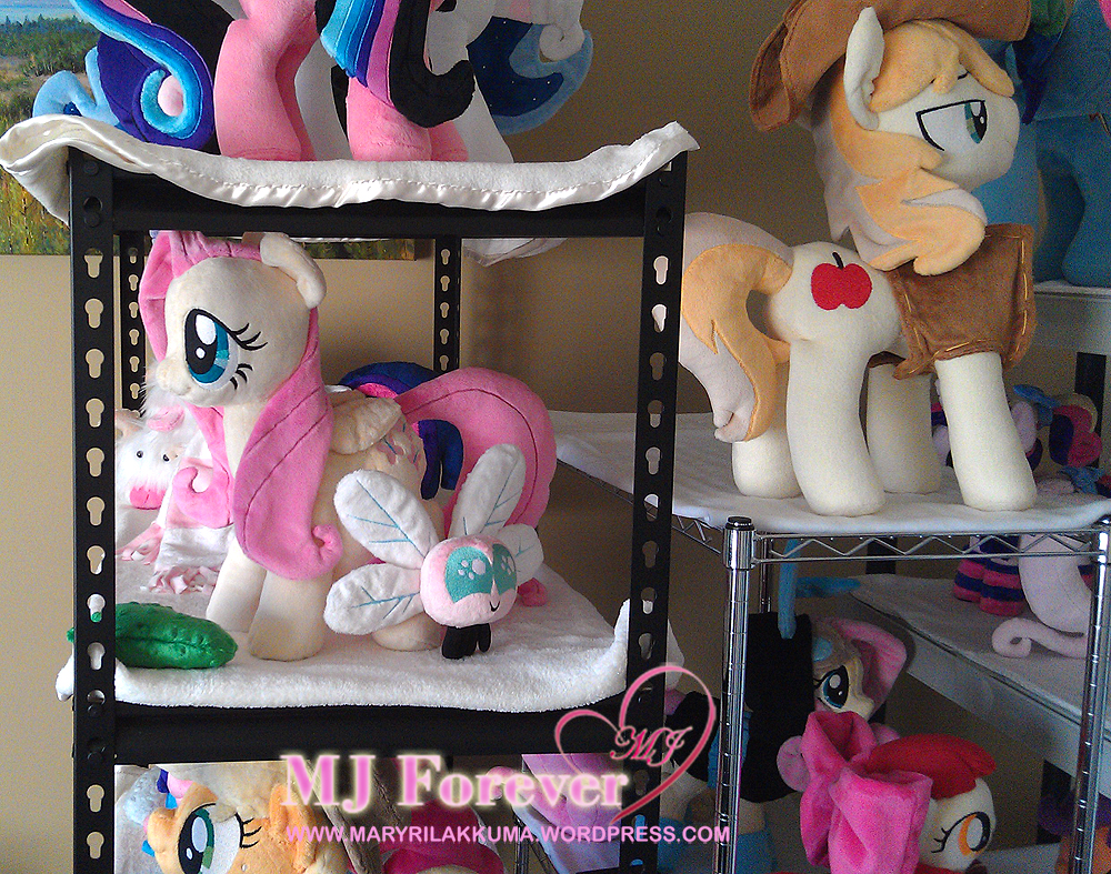 Parasprite plushie (free gift!) by Sugarstitch