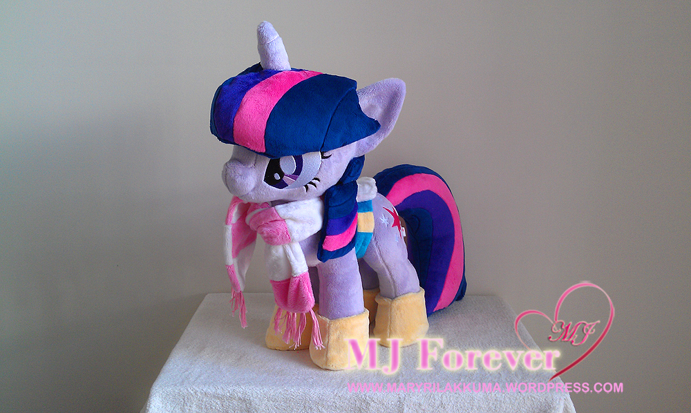 Winter Wrap-up Twilight plushie by Sugarstitch