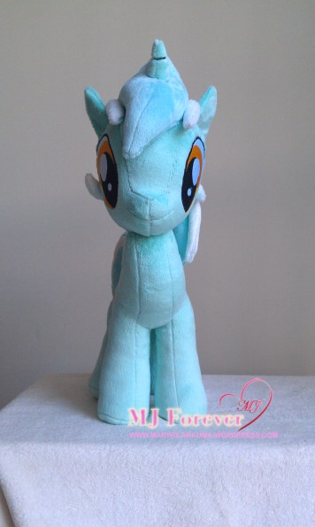 Lyra Heartstrings plushie sewn by meeee!!!  I'm keeping this one!