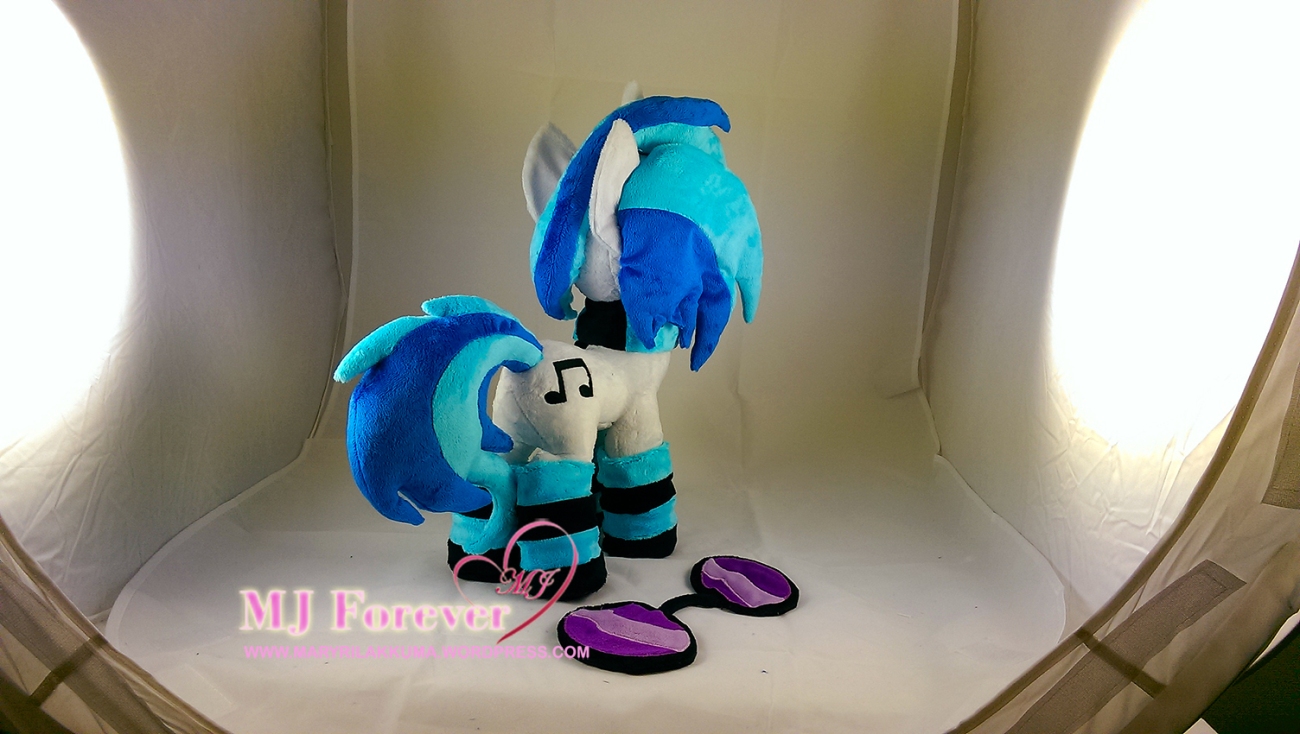 Vinyl Scratch plushie w accessories sewn by meee!!!!!!