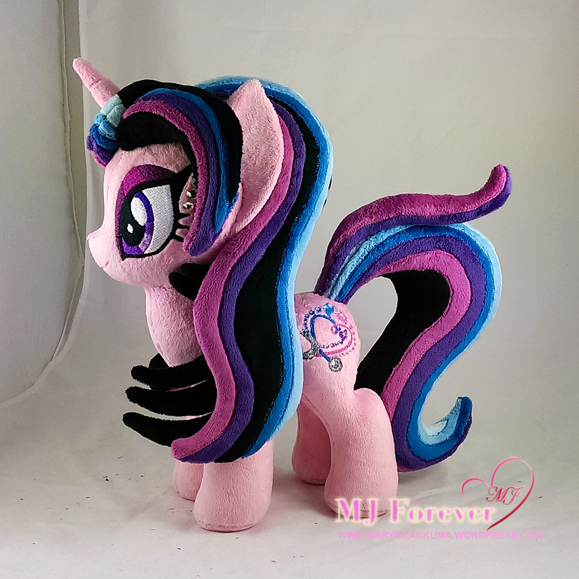 Mardelia plushie (my ponysona) sewn by meee!!!!!