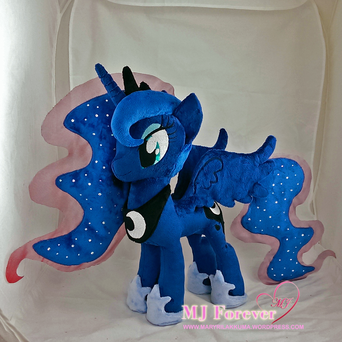 Princess Luna plushie sewn by meeeee!!!!!