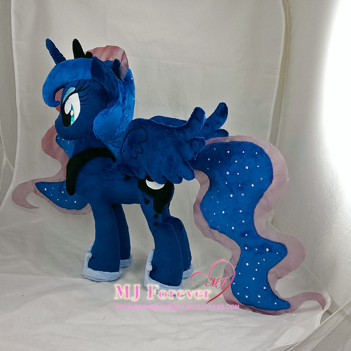 Princess Luna plushie sewn by meeeee!!!!!