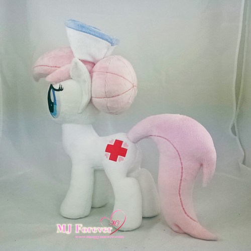 Nurse Redheart plushie sewn by meee!!!