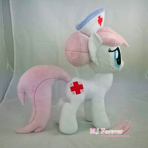 Nurse Redheart plushie sewn by meee!!!