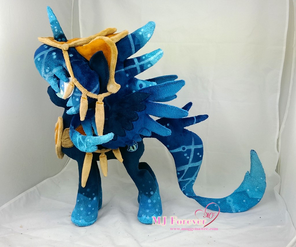Novalis plushie with removable armour sewn by meee!!!